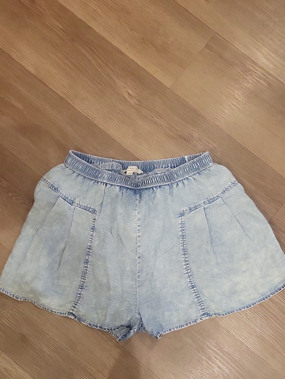 Doe And Rae Denim Acid Wash Skort